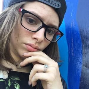 Meet your Posher, Evey